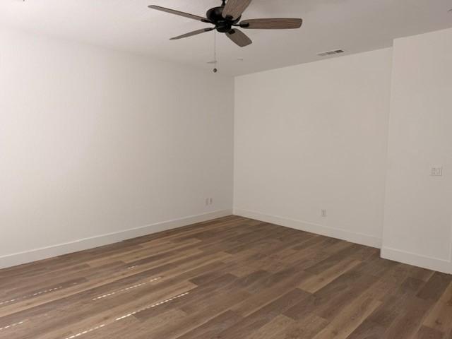 Building Photo - 2835 E Teaberry Dr