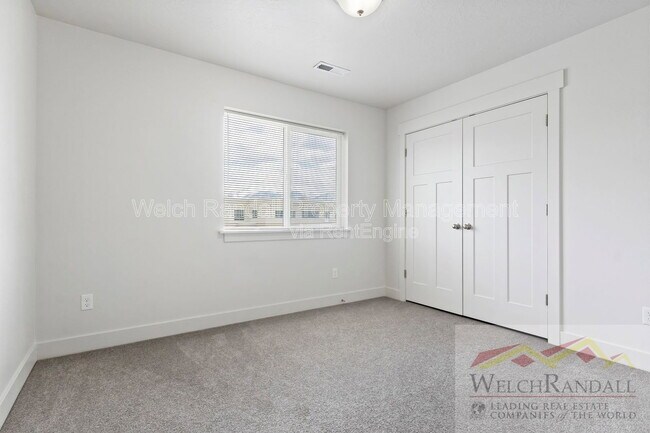 Building Photo - 433 N 100 W