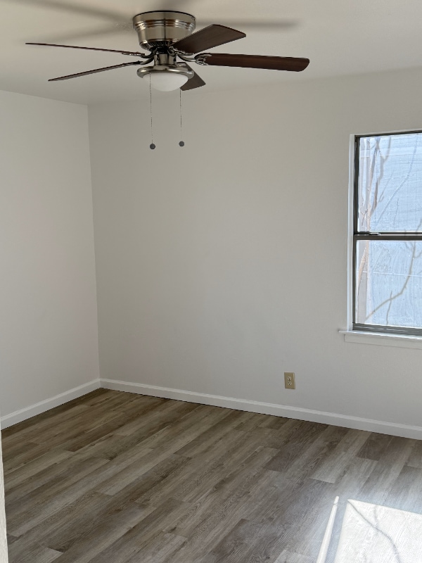 Building Photo - 710 Ruby Dr