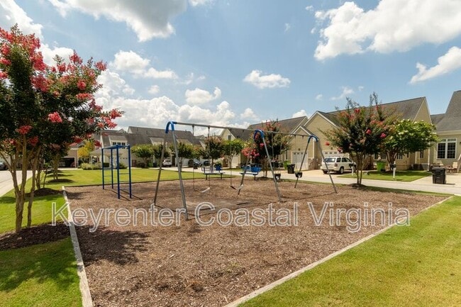 Building Photo - 215 Fleming Way