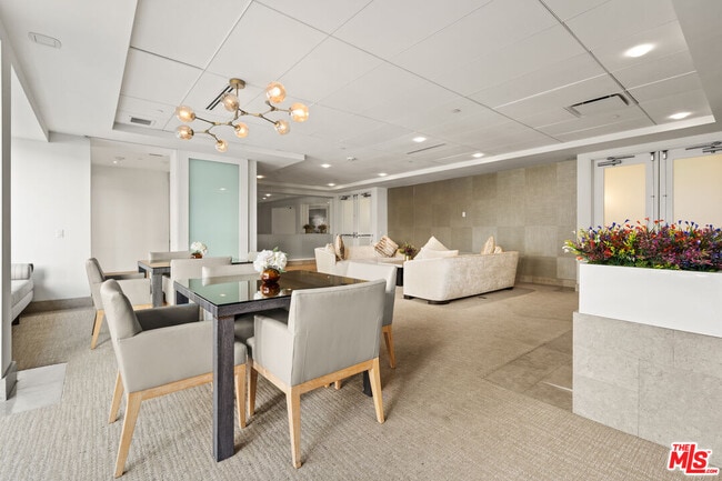 Building Photo - 1440 Veteran Ave