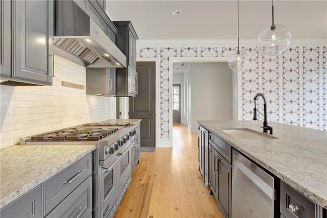 Building Photo - 10559 Serenbe Ln