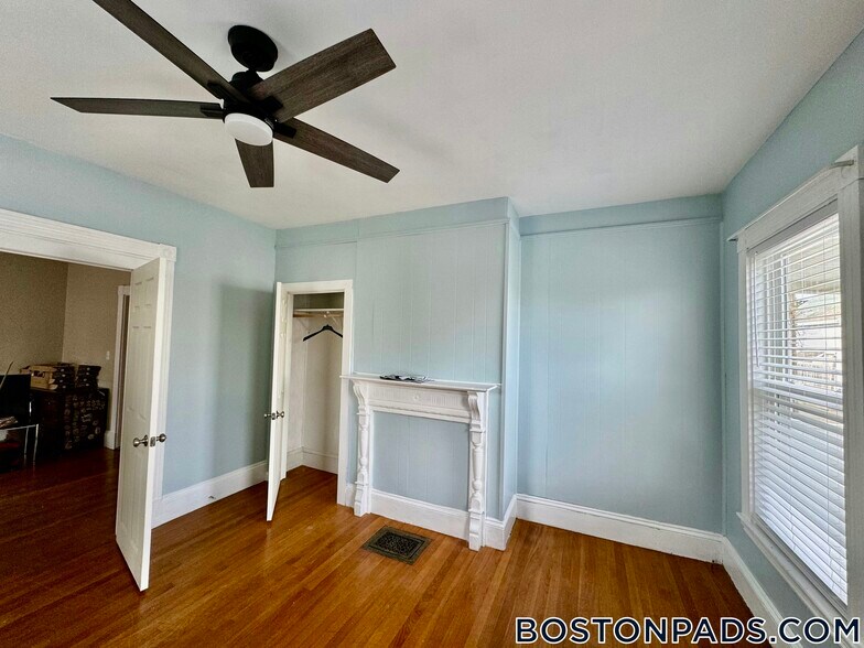 Building Photo - 214 Washington St