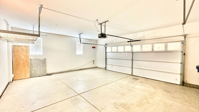 Building Photo - Beautiful Newer Construction Two-Story Home in Bonsall, Minutes to Everything!