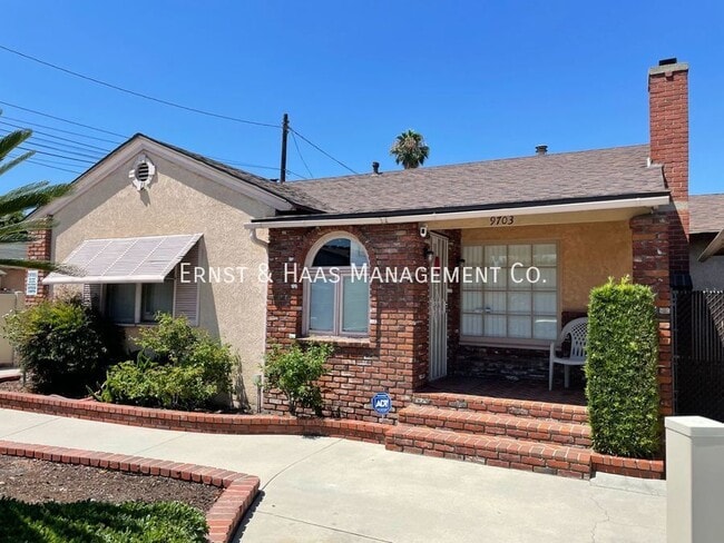 Primary Photo - 9703 Park St