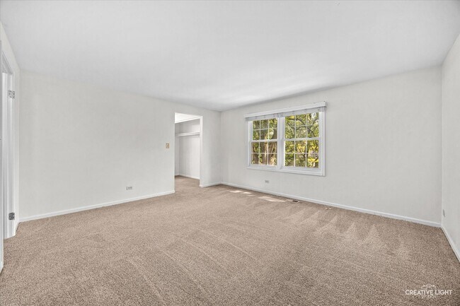 Building Photo - 1164 Evergreen Ave