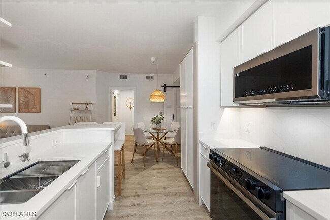 Building Photo - 1170 Reserve Way