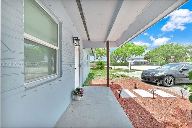 Building Photo - 4109 SW 23rd St