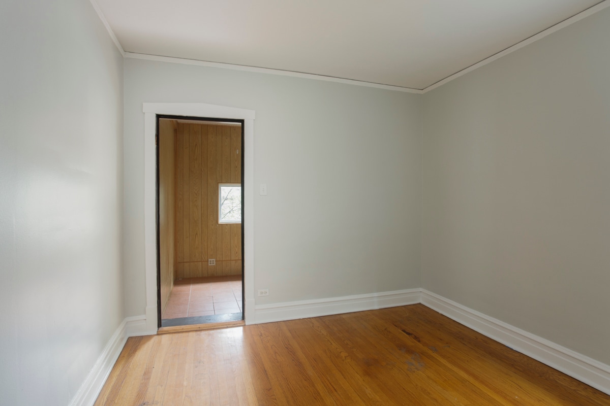 Building Photo - 2152 W Webster Ave