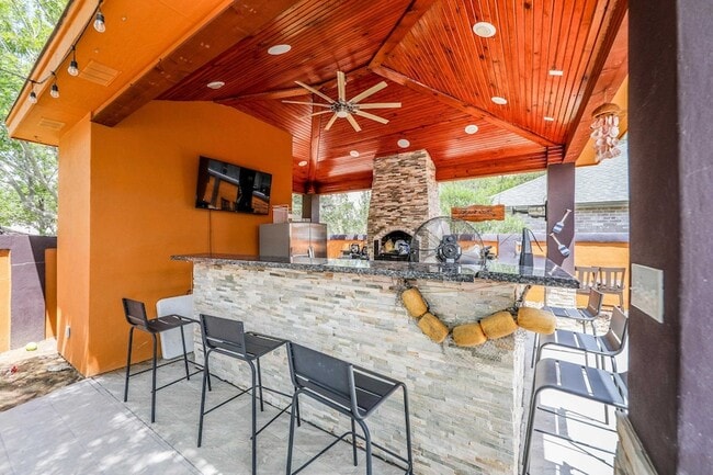Building Photo - 2040 Cochiti Dr
