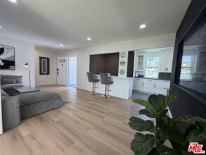 Building Photo - 11836 Laurelwood Dr