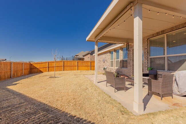 Building Photo - 1 Valley Rd