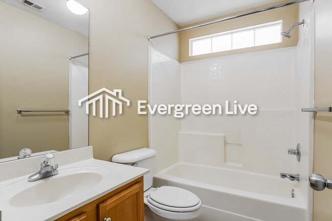 Building Photo - 120 Carrington Ln