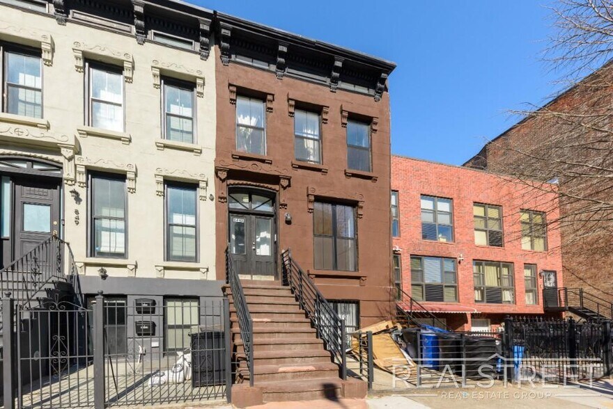 Primary Photo - NO FEE! NEW 3 BED floor-thru in Bed Stuy B...
