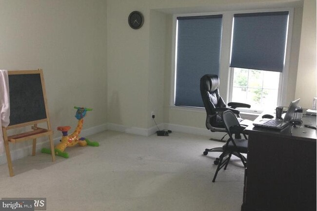 Building Photo - 22269 Mayburgh Terrace