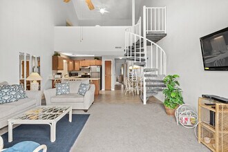 Building Photo - 1930 Bent Grass Dr