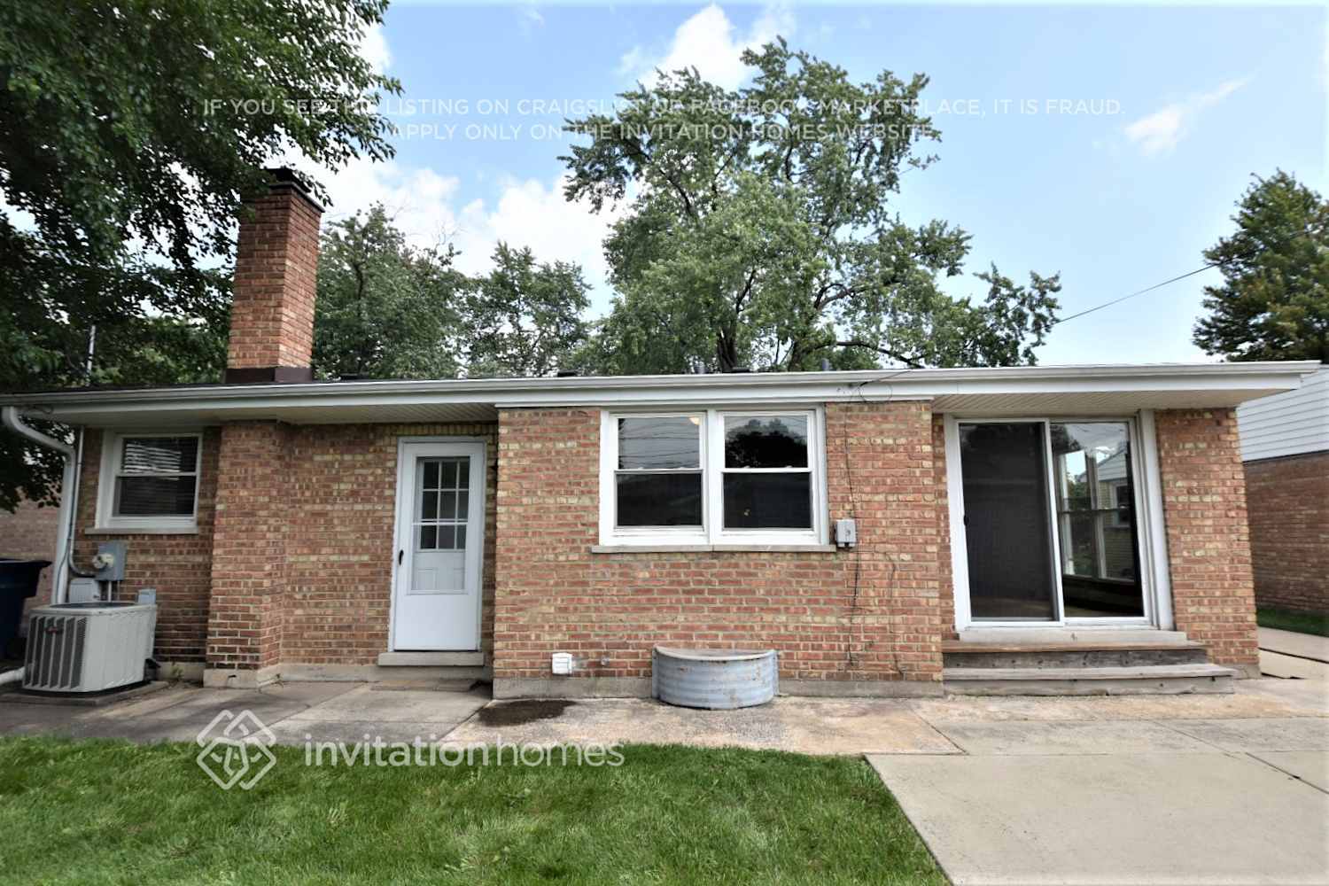 Building Photo - 10024 Mulberry Ave