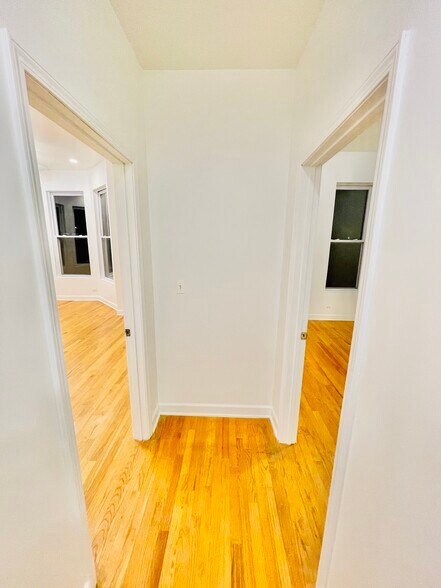 Building Photo - 2659 W Armitage Ave