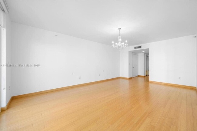 Building Photo - 20201 E Country Club Dr
