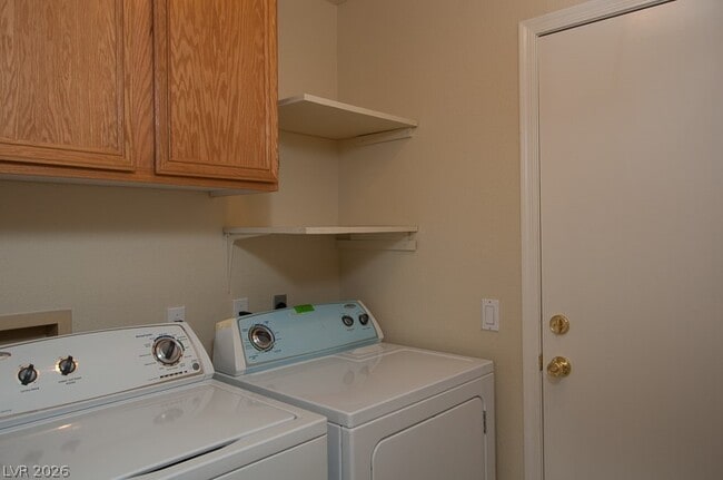 Building Photo - 1719 Running Creek Dr