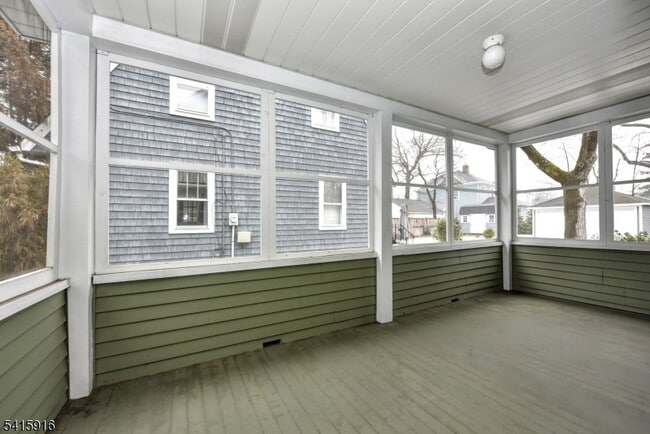 Building Photo - 65 S Maple Ave