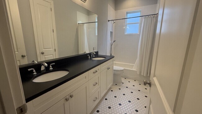 Building Photo - Town of Tioga 4 Bedroom 3 Bath