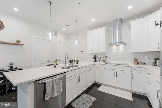 Building Photo - 1668 Bandit Loop