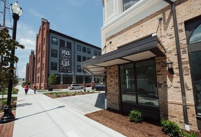 Building Photo - 1205 2nd Ave N