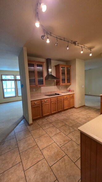 Building Photo - 7495 Shoup Rd