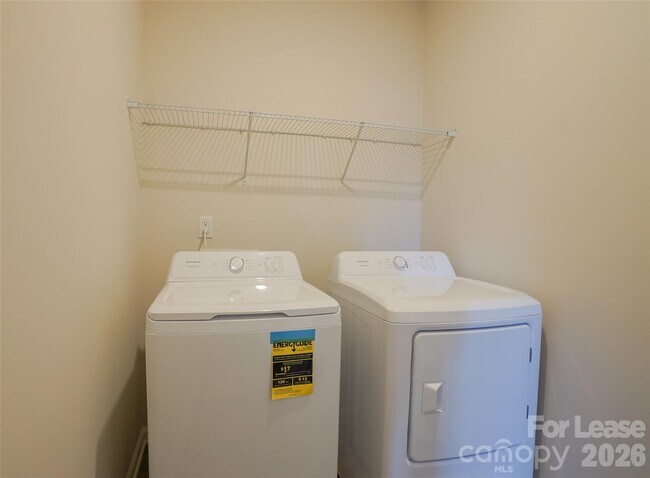 Building Photo - 1406 Caracara Ct