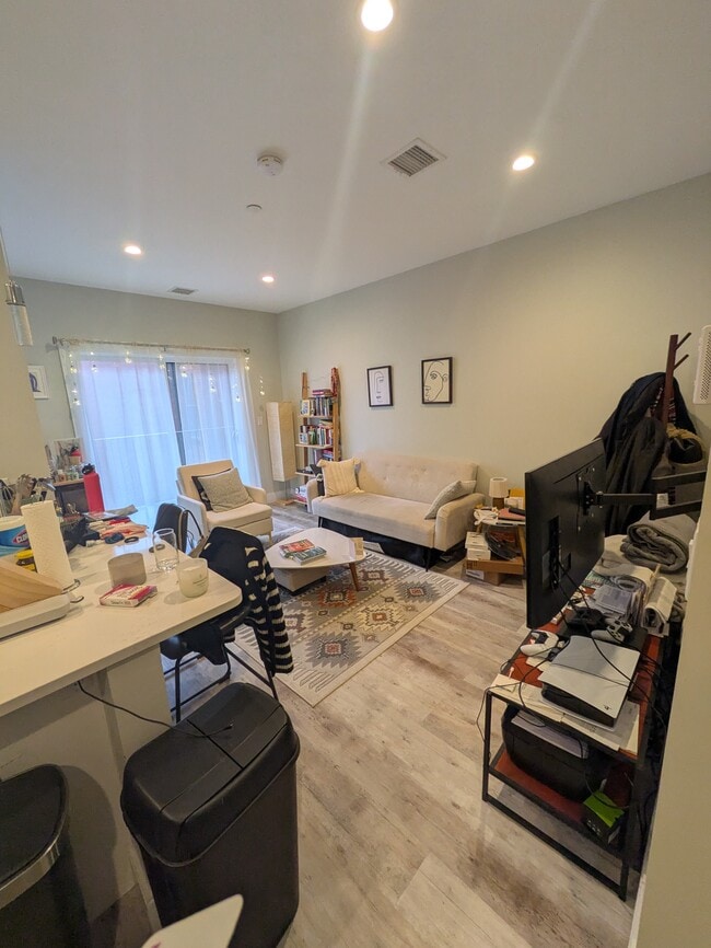 Building Photo - 1270 Boylston St