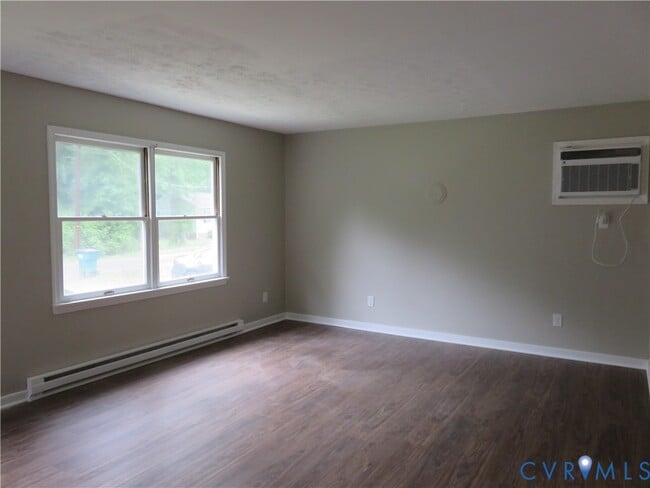 Building Photo - 117 N Ivy Ave