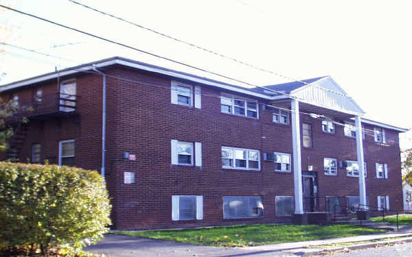 Primary Photo - 4 Roosevelt St