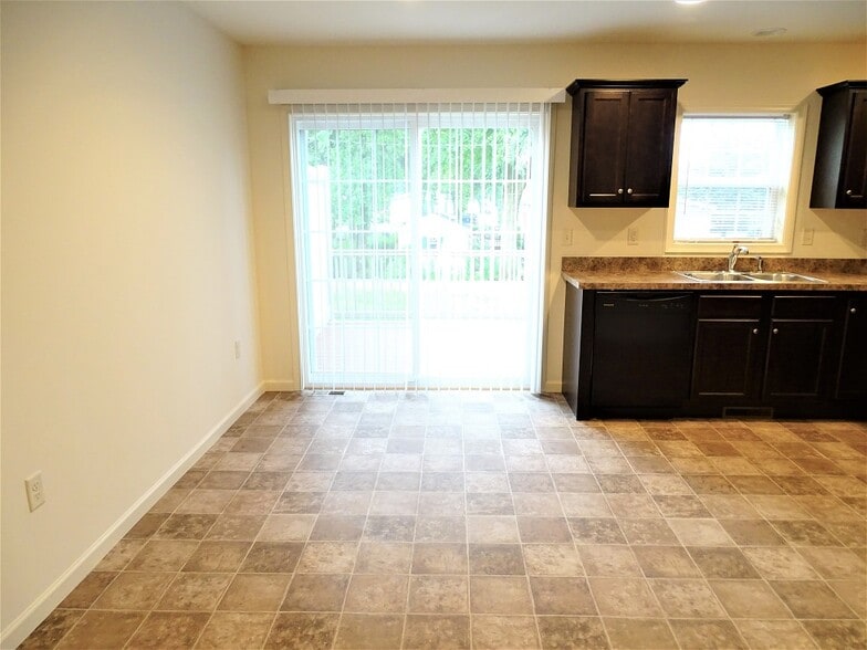 Building Photo - 245 Clay School Rd