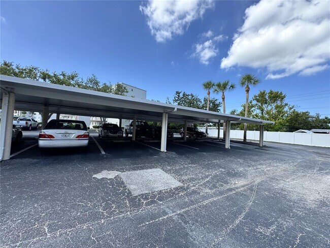 Building Photo - 4110 Ironwood Cir