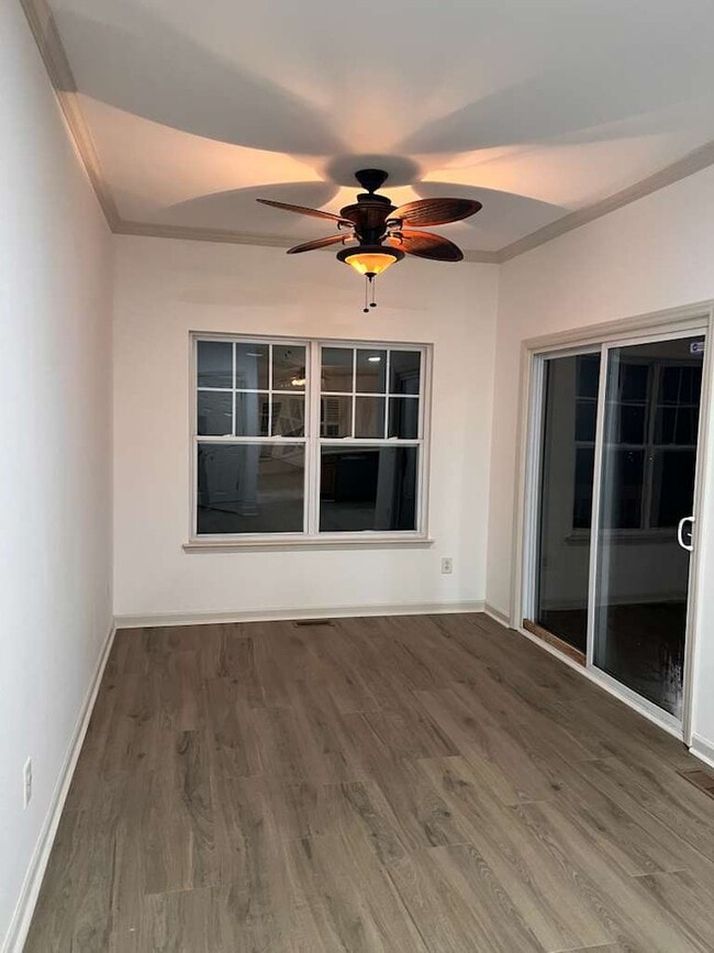 Building Photo - 132 Darley Dale Loop