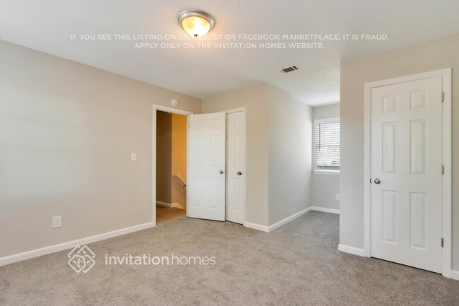 Building Photo - 6186 Pinewood Dr SE