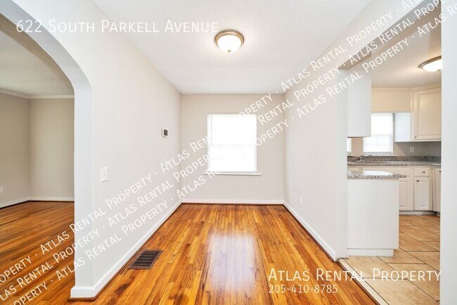 Building Photo - 622 S Parkell Ave