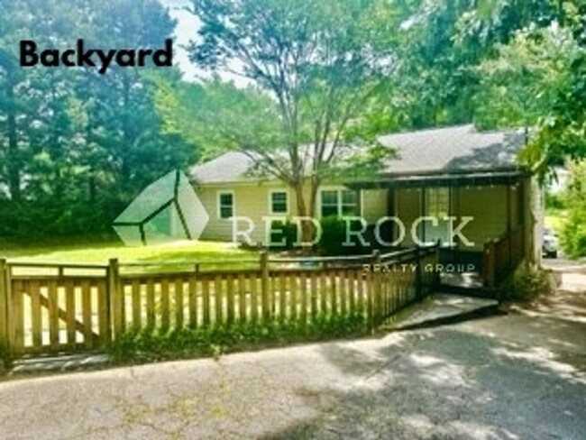 Building Photo - 3BR / 1.5 Bath Home in Crestwood North - B...