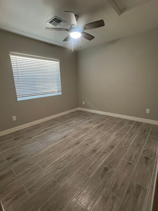 Building Photo - 4011 S 24th St