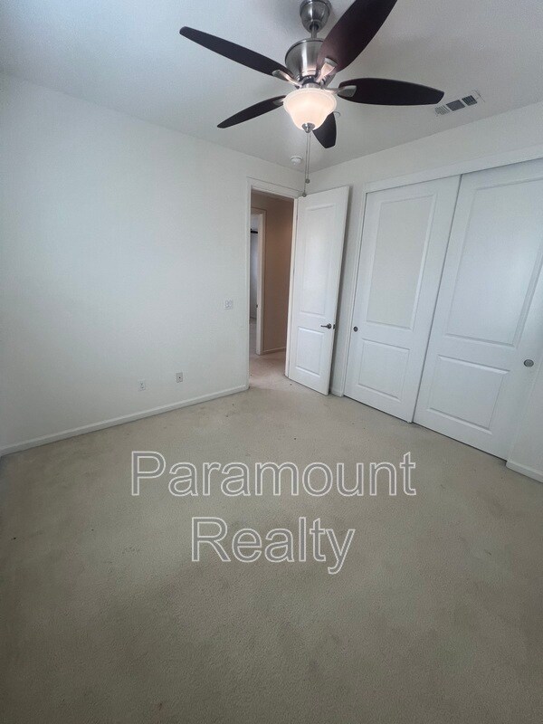 Building Photo - 2017 Tarragon Rose Ct
