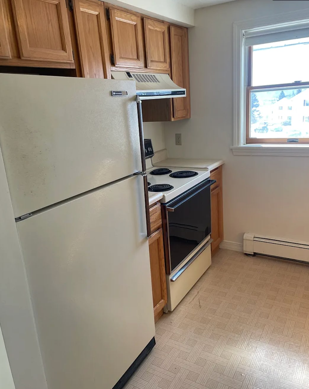 Building Photo - 824 State St