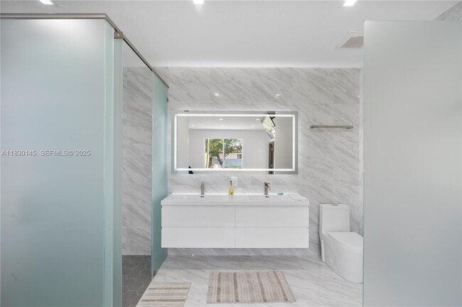 Building Photo - 13815 SW 38th St