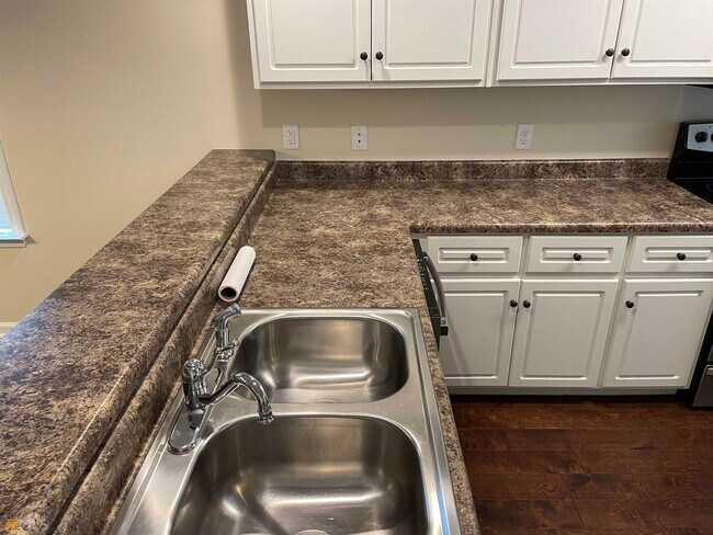 Building Photo - 148 Buckhaven Way