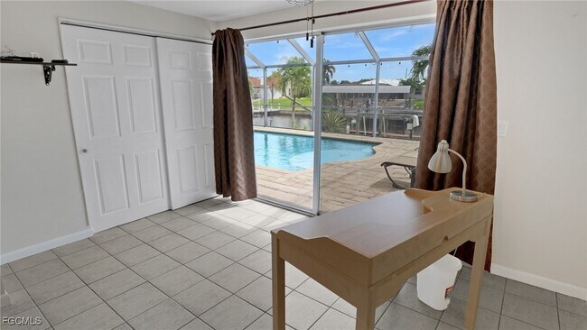 Building Photo - 3339 SE 16th Pl