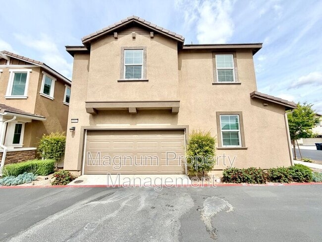 Building Photo - 40617 Birchfield Dr