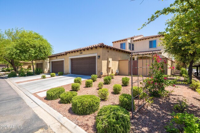 Building Photo - 4280 N Verrado Way