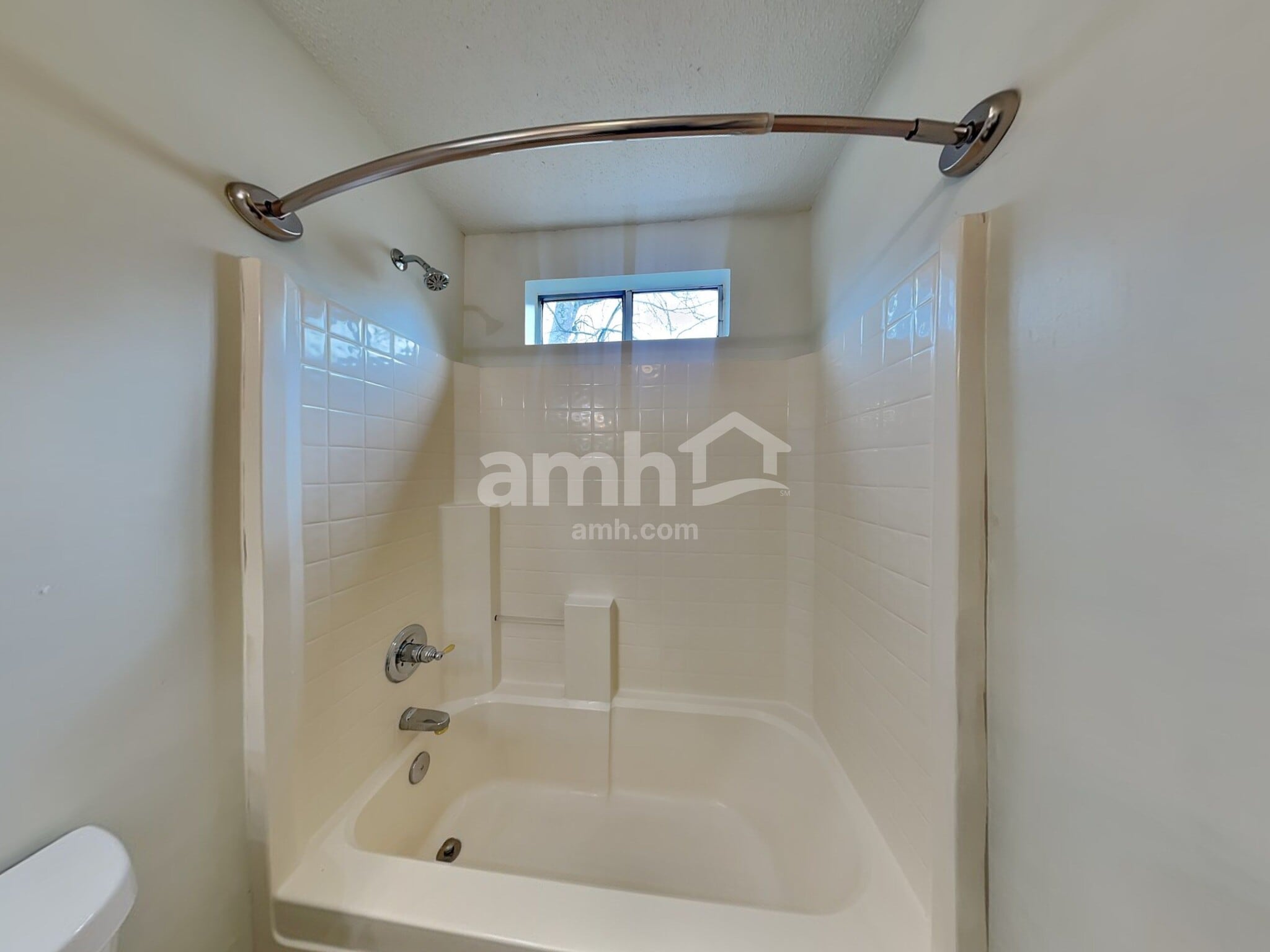 Building Photo - 2804 Robyns Glen Dr