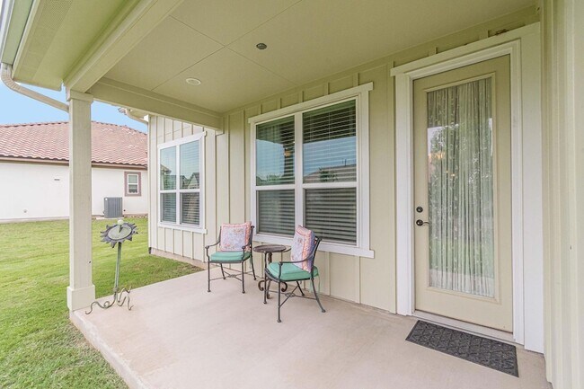Building Photo - 115 Laughing Pear Cv