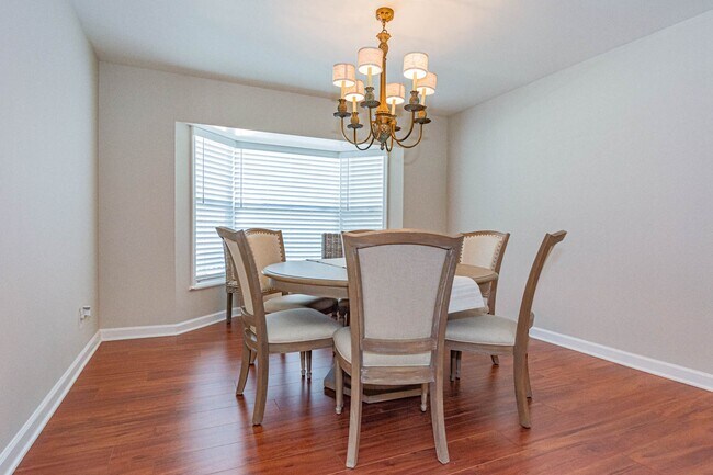Building Photo - 2225 Silver Sands Ct